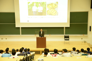 写真：7月2日講演の様子