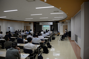 写真：講義の様子