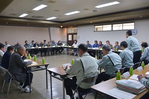 写真：行政区長会議の様子