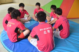 写真：広野町出身の7人がバドミントン県大会に出場の様子