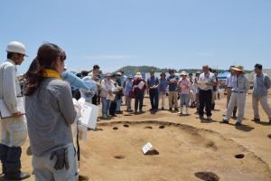 写真：柳町Ⅱ遺跡現地説明会開催の様子