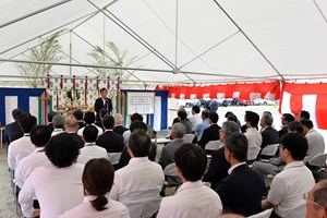 写真：8月3日広野駅東側ホテル起工式