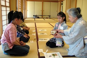 写真：4月29日子ども茶道教室