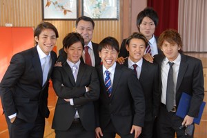 写真：成人式に参加したJFAアカデミー福島1期生6名