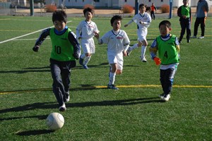 写真：フットサルクラブU－15初試合の様子