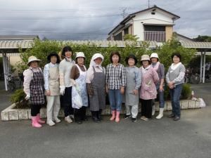 写真：広野駅周辺での美化活動参加者