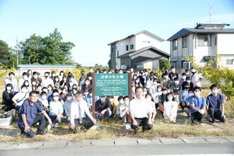 沼津学園飛龍高校河津桜の手入れ