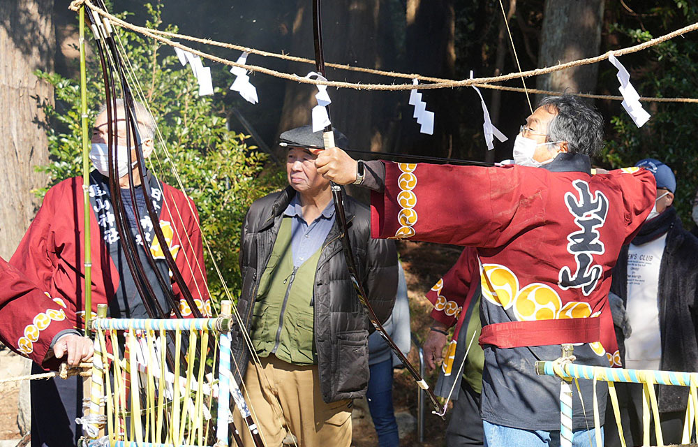 亀山神社百矢祭