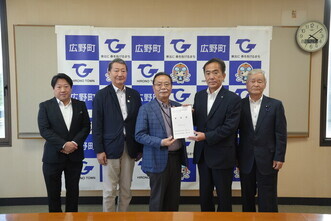自民党東日本大震災復興加速化本部 谷公一本部長が来庁