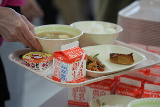 学校給食試食会