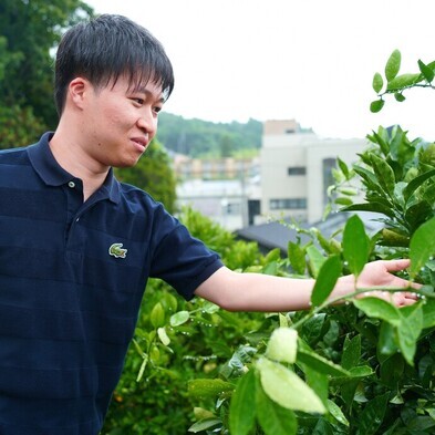 学生ユニット「黄色い小鳥」